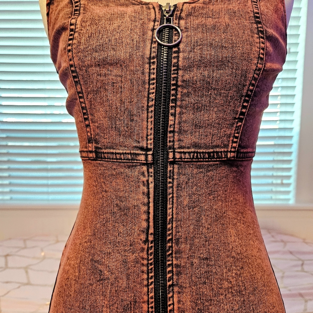 Red Denim Zip Dress - Picture 6 of 6